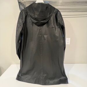 M0851 Rain coat